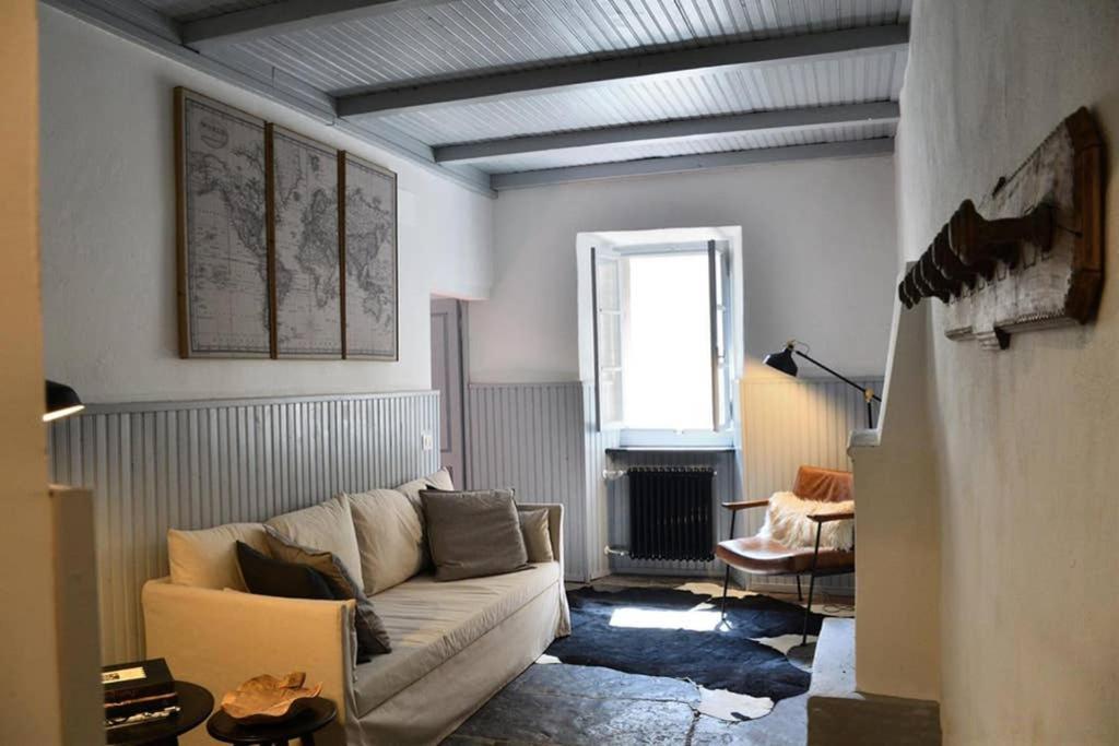 Rocks Apartment Colonno Exterior photo
